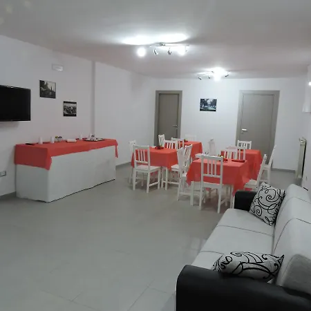 Ruins Nocleg ze śniadaniem 3*