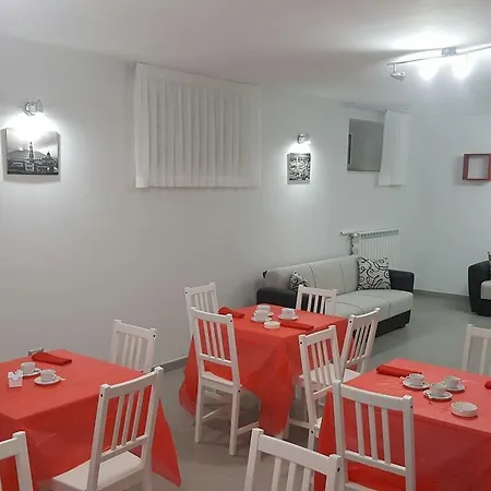 Pompei Apartment شقة